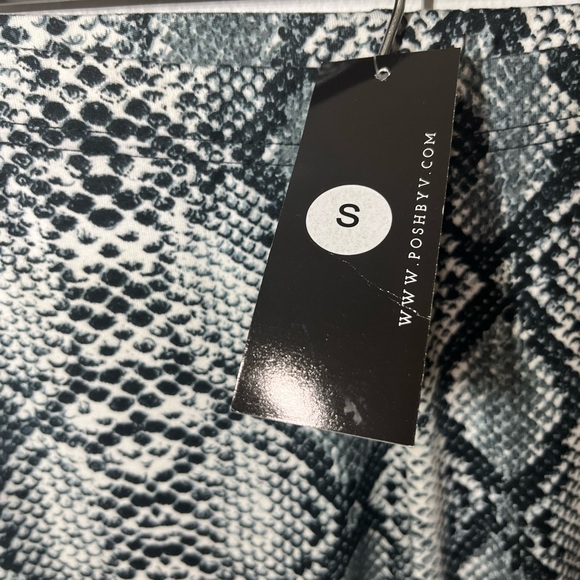 POSH BY V SNAKESKIN STRETCHY PANTS SIZE SMALL NEW WITH TAGS - Picture 10 of 11